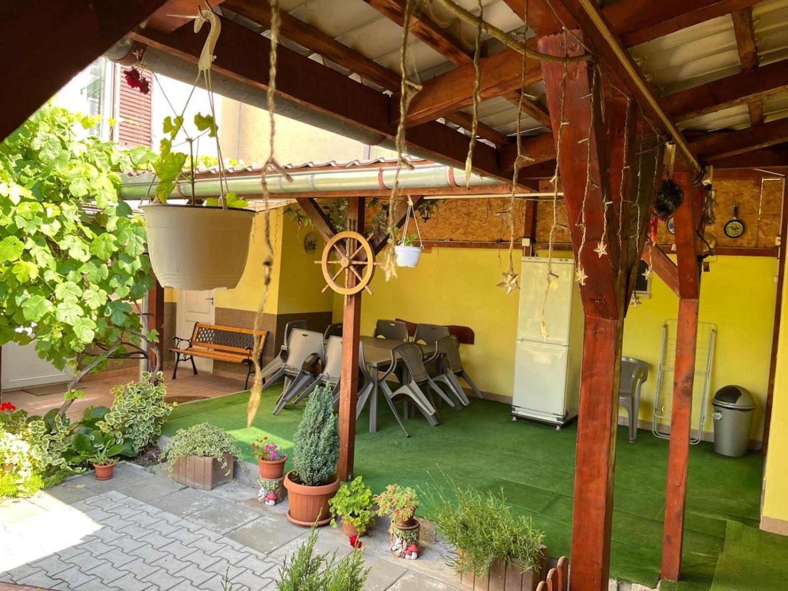 Villa Arjana *