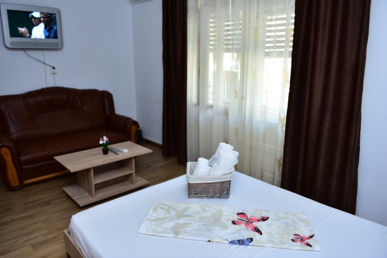 Arjana Villa *