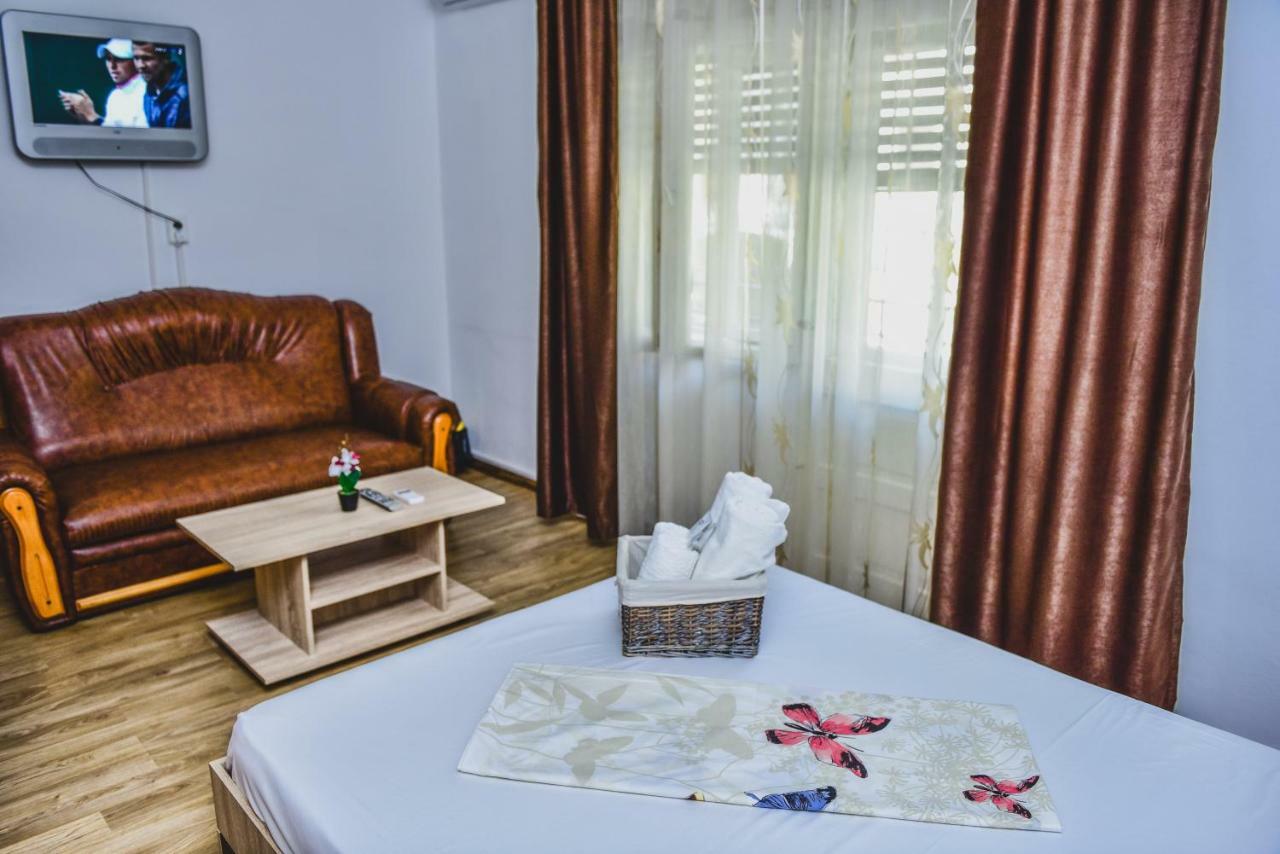 Villa Arjana *