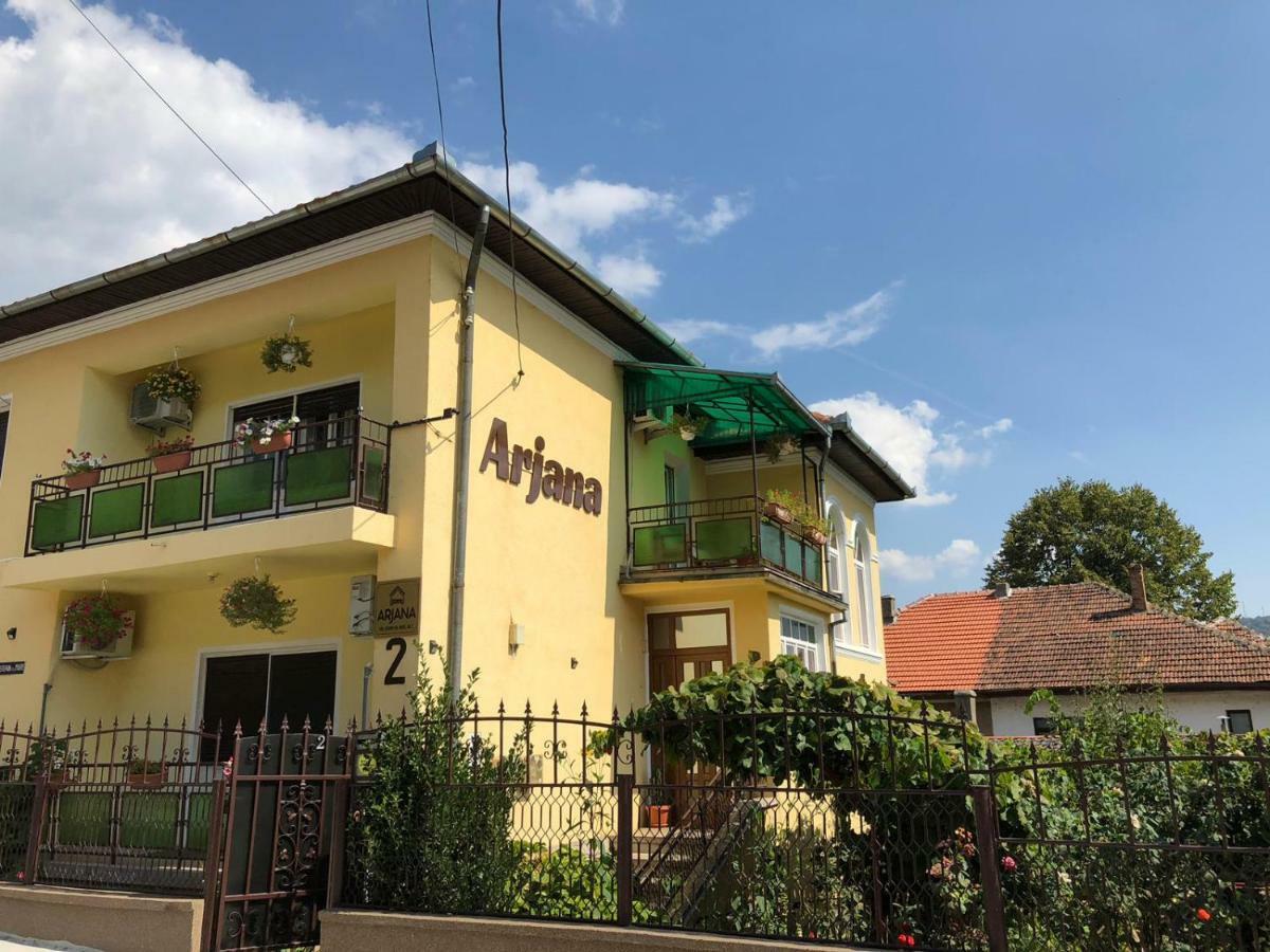 Arjana Villa